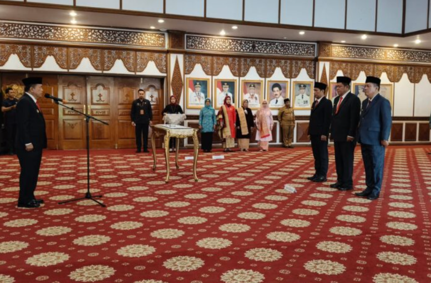 al haris kukuhkan pjs bupati batanghari, tanjab barat dan walikota sungai penuh al haris kukuhkan pjs bupati batanghari, tanjab barat dan walikota sungai penuh