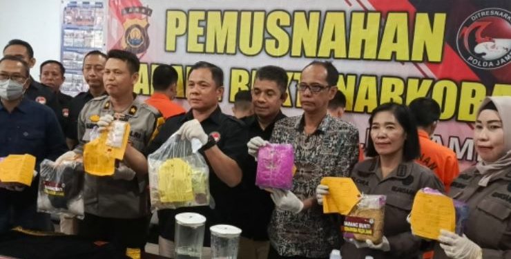 Polda Jambi Musnahkan Barang Bukti Narkotika Senilai Rp8,7 Miliar