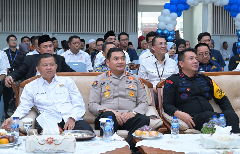 kabid humas polda jambi hadiri prosesi penyulutan obor tri prasetya rri kabid humas polda jambi hadiri prosesi penyulutan obor tri prasetya rri