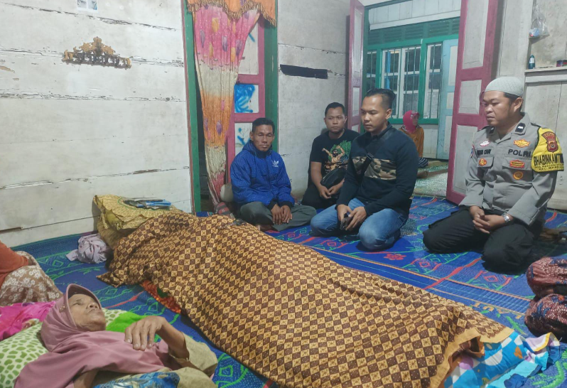 seorang wanita di muaro jambi tewas tersambar petir saat di pondok sawah