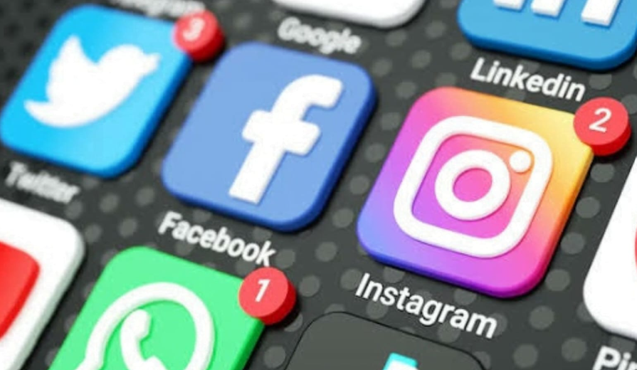 di era digital yang serba cepat ini, media sosial telah menjelma menjadi bagian tak terpisahkan dari kehidupan kita. di era digital yang serba cepat ini, media sosial telah menjelma menjadi bagian tak terpisahkan dari kehidupan kita.