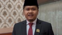 Ketua DPRD Merangin Muhammad Rifaldi saat memberikan keterangan pers. Selasa (1/10/2024) foto: Edo Jambiseru
