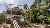 Satgas TMMD ke-122 Kodim 0420 Sarko Bangun Rumah Tak Layak Huni jadi Layak Huni.