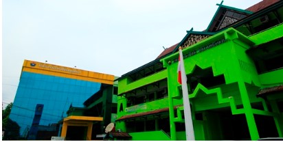 Memasuki jenjang pendidikan tinggi merupakan langkah besar, dan memilih universitas yang tepat adalah kunci kesuksesan di masa depan.
