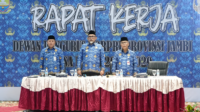 penjabat sementara (pjs) gubernur jambi yang juga merupakan selaku ketua korpri provinsi jambi dr. h. sudirman, sh, mh mengemukakan pentingnya perhatian terhadap anggota korpri