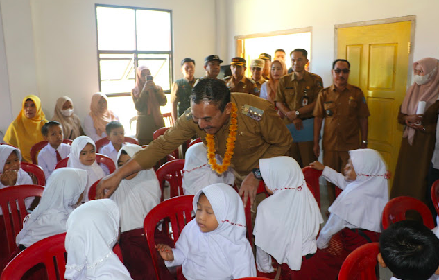 Pencanangan PIN Polio 2024 di Sanggaran Agung Pencanangan PIN Polio 2024 di Sanggaran Agung