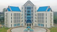 Provinsi Jambi, sebagai salah satu pusat pertumbuhan di Pulau Sumatera, tak hanya menawarkan kekayaan alam dan budaya, tetapi juga memiliki deretan institusi pendidikan tinggi yang berkontribusi besar dalam mencetak generasi penerus bangsa.
