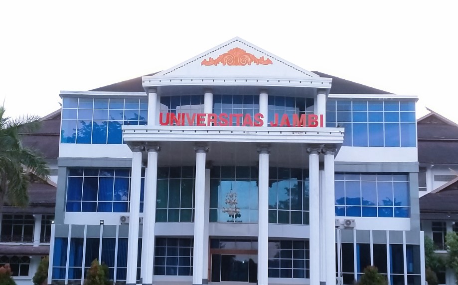 Provinsi Jambi, dengan segala potensinya, kini tak hanya menjadi pusat perekonomian di Sumatera, namun juga berkembang sebagai pusat pendidikan tinggi yang diperhitungkan. Provinsi Jambi, dengan segala potensinya, kini tak hanya menjadi pusat perekonomian di Sumatera, namun juga berkembang sebagai pusat pendidikan tinggi yang diperhitungkan.