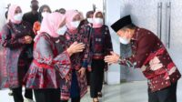 batik jambi adalah salah satu kekayaan budaya indonesia yang mencerminkan keindahan dan keragaman seni tradisional dari provinsi jambi.