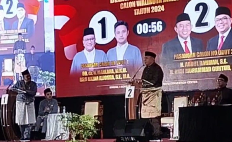 program rp 100 juta cawako maulana yang disampaikan saat acara debat kandidat pada minggu malam program rp 100 juta cawako maulana yang disampaikan saat acara debat kandidat pada minggu malam