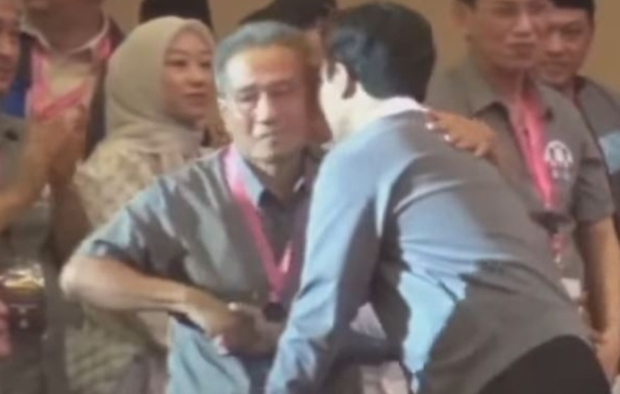 Komisi Pemilihan Umum (KPU) kembali menggelar Debat Publik Ketiga Calon Walikota dan Calon Wakil Walikota Jambi di Ratu Convention Center Komisi Pemilihan Umum (KPU) kembali menggelar Debat Publik Ketiga Calon Walikota dan Calon Wakil Walikota Jambi di Ratu Convention Center