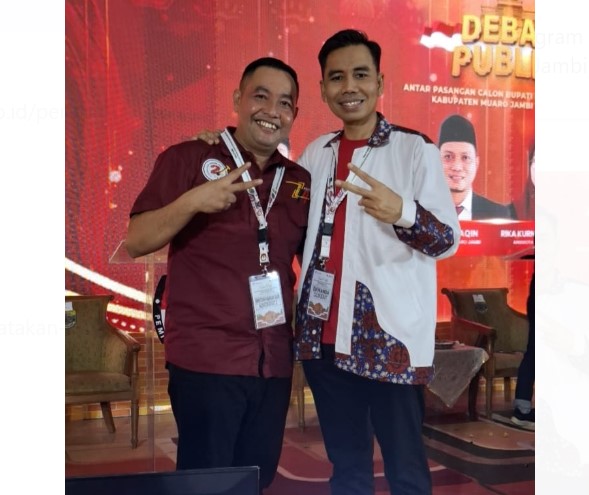 Calon Bupati Muaro Jambi nomor urut 2, Zuwanda belakangan ini gencar blusukan ke pasar-pasar tradisional yang ada di Kabupaten Muaro Jambi. Calon Bupati Muaro Jambi nomor urut 2, Zuwanda belakangan ini gencar blusukan ke pasar-pasar tradisional yang ada di Kabupaten Muaro Jambi.