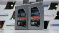 Memilih oli motor yang tepat sangat penting untuk menjaga performa motor tetap prima dan memperpanjang umur mesin.