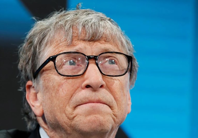 Bill Gates adalah salah satu tokoh paling berpengaruh dalam sejarah teknologi modern. Sebagai pendiri Microsoft, ia memainkan peran utama dalam membawa revolusi komputer pribadi kepada masyarakat luas. Bill Gates adalah salah satu tokoh paling berpengaruh dalam sejarah teknologi modern. Sebagai pendiri Microsoft, ia memainkan peran utama dalam membawa revolusi komputer pribadi kepada masyarakat luas.
