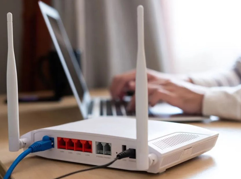 Wi-Fi adalah teknologi komunikasi nirkabel yang telah menjadi bagian penting dari kehidupan modern. Wi-Fi adalah teknologi komunikasi nirkabel yang telah menjadi bagian penting dari kehidupan modern.