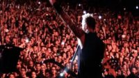 Indonesia, dengan jumlah penduduk yang besar dan antusiasme tinggi terhadap musik, telah menjadi tuan rumah bagi berbagai konser musik internasional dan lokal yang spektakuler.