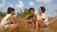 Industri perfilman Indonesia terus berkembang, menghasilkan karya-karya yang semakin berkualitas dan diakui baik di dalam maupun luar negeri.