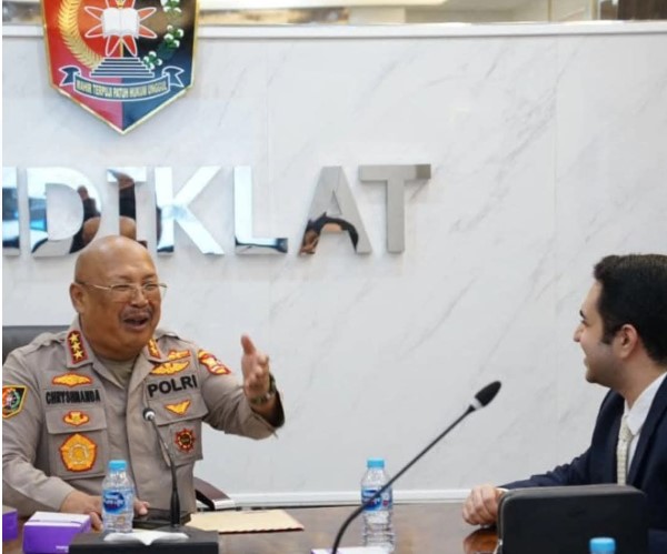 Disrupsi begitu cepat, melampaui ekspektasi dan prediksi, hal baru dan kebaruan menjadi sesuatu kekuatan bertahan bahkan tumbuh dan berkembang. Disrupsi begitu cepat, melampaui ekspektasi dan prediksi, hal baru dan kebaruan menjadi sesuatu kekuatan bertahan bahkan tumbuh dan berkembang.