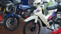 Motor 2-tak memiliki daya tarik tersendiri di kalangan pecinta otomotif, terutama karena tenaganya yang responsif dan suara knalpot yang khas.
