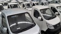 Esemka adalah merek mobil produksi Indonesia yang telah mendapatkan perhatian publik dan media sejak pertama kali diperkenalkan.