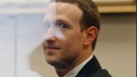 Mark Zuckerberg adalah salah satu tokoh paling berpengaruh di dunia teknologi, terutama dalam sektor media sosial.