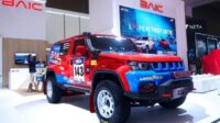 Tampil dalam pameran Indonesia International Motor Show (IIMS) 2025 di JIExpo, Kemayoran, Jakarta, pada 13-23 Fenruari, BAIC memboyong deretan mobil terbaru. Salah satunya BAIC BJ40 plus Champion Edition.
