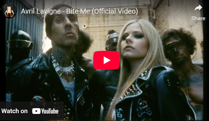 Lagu Bite Me - Avril Lavigne.