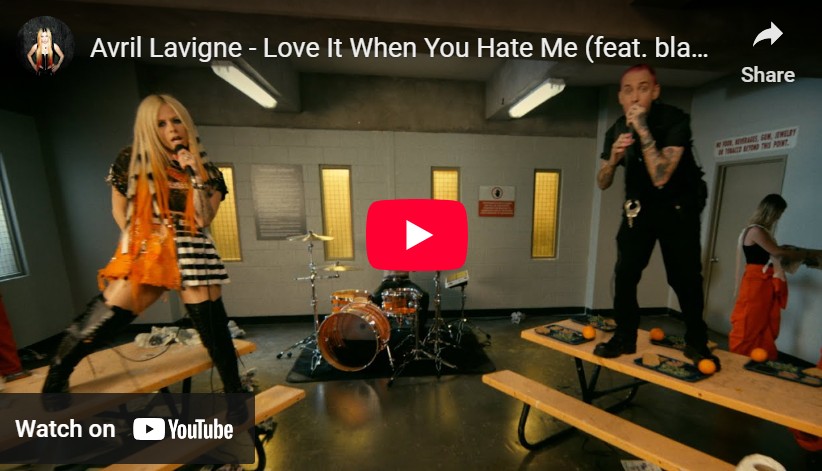 Lagu Love It When You Hate Me - Avril Lavigne.