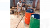 Sebuah gudang minyak yang berada di RT 05 Desa Muaro Pijoan, Kecamatan Jaluko, Kabupaten Muaro Jambi digerbek oleh petugas gabungan dari Polres Muaro Jambi dan TNI.