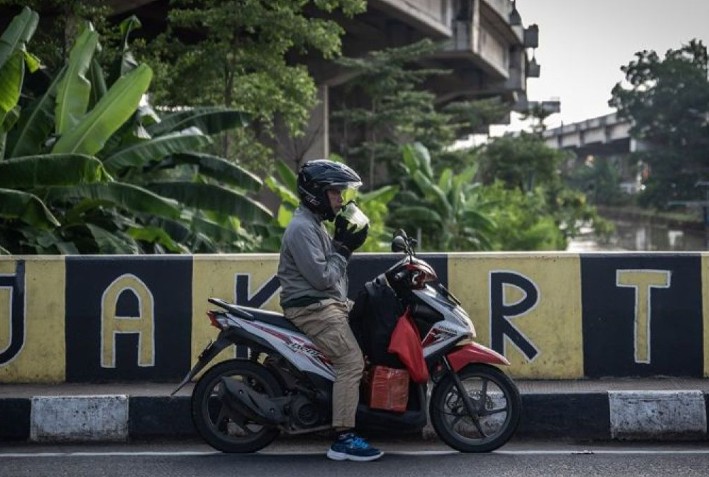 Penggunaan motor sebagai alat transportasi utama sangat umum di Indonesia, namun tidak demikian halnya di banyak negara lain.
