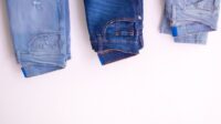 Jeans adalah salah satu pakaian yang paling serbaguna dan ikonik dalam dunia mode.