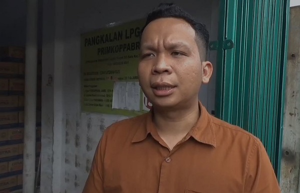 Tim gabungan Dinas Koperasi, Perindustrian dan Perdagangan Tanjung Jabung Barat menyita sebanyak 53 buah tabung gas subsidi 3 kilogram dari sebuah pangkalan gas.
