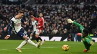 tottenham permalukan manchester united