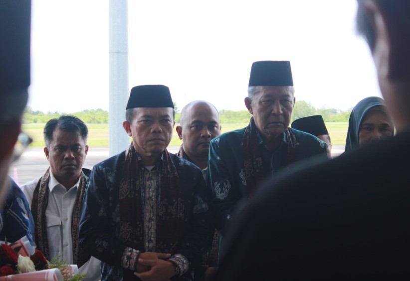 LAM Gelar Seloko Adat Sambut Gubernur dan Wakil Gubernur Jambi LAM Gelar Seloko Adat Sambut Gubernur dan Wakil Gubernur Jambi