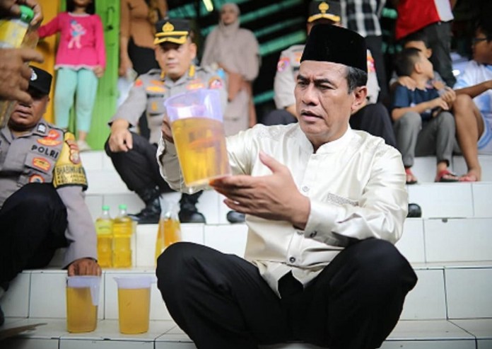 Menteri Pertanian, Andi Amran Sulaiman temukan pelanggaran penjualan minyak goreng kemasan.