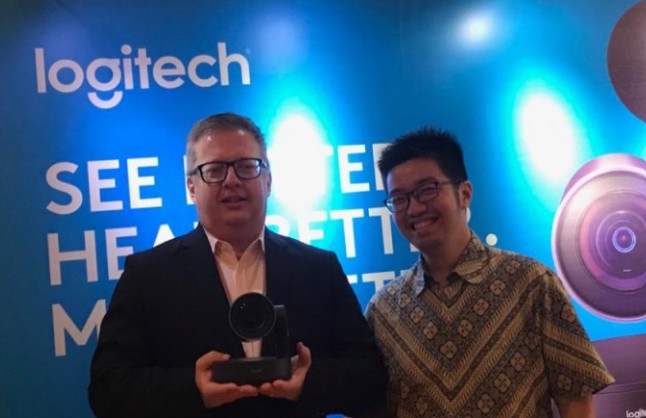 Logitech, sebuah nama yang sangat dikenal dalam industri teknologi, telah menjadi pelopor dalam menyediakan perangkat periferal berkualitas tinggi untuk komputer dan perangkat digital lainnya.