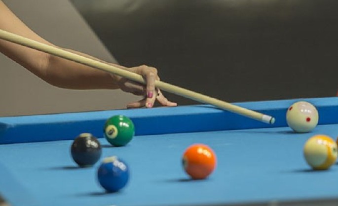 Dunia biliar dipenuhi dengan talenta luar biasa, masing-masing dengan gaya, teknik, dan karisma yang unik. Dunia biliar dipenuhi dengan talenta luar biasa, masing-masing dengan gaya, teknik, dan karisma yang unik.