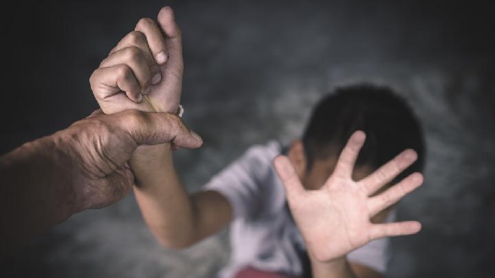 1329137 720 1329137 720