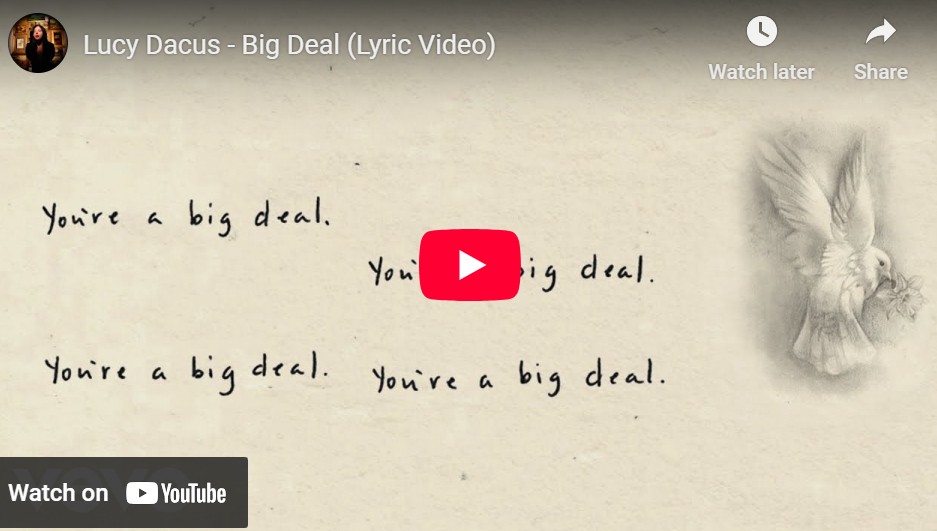 lagu big deal lucy decus.