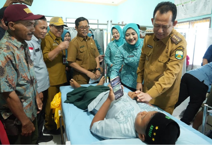 Bupati Muaro Jambi, Bambang Bayu Suseno (BBS) meluncurkan program sunat gratis di seluruh Puskesmas di Kabupaten Muaro Jambi.