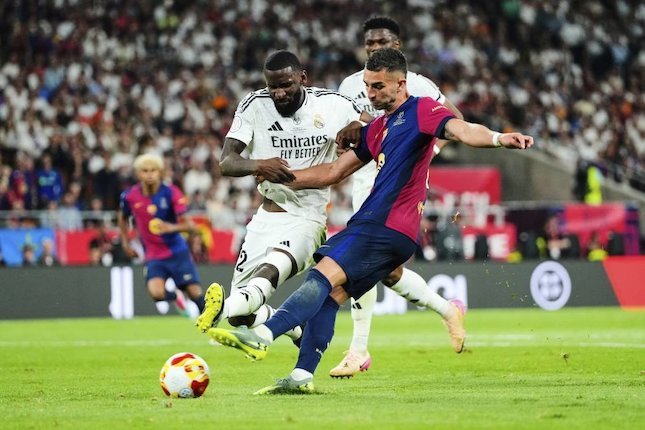 barcelona bungkam real madrid