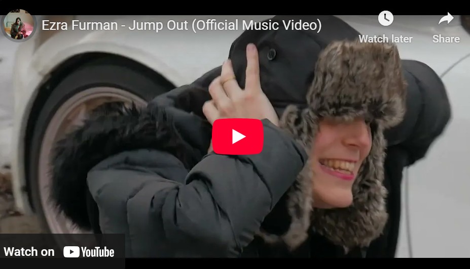 Lagu Jump Out - Ezra Furman.