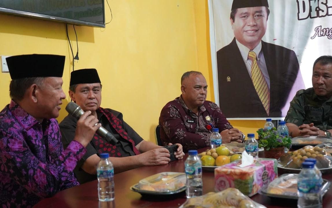 Wabup Merangin H A Khafidh mendampingi anggota DPR RI Fraksi Golkar Dapil Jambi H Hasan Basri Agus (HBA), melakukan reses masa sidang III tahun 2024-2025 ke Kabupaten Merangin, Kamis (19/6/2025).