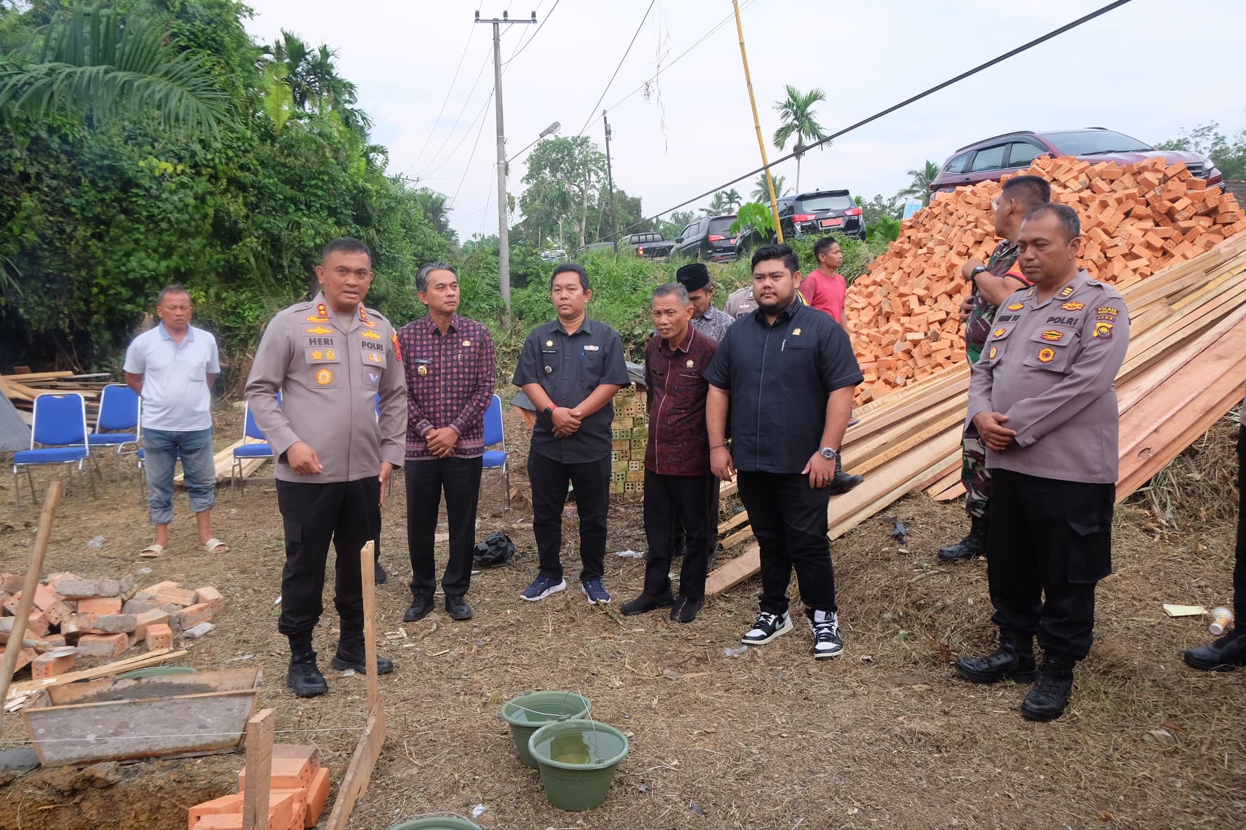 peletakan batu pertama program rumah layak huni