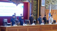 Gubernur Jambi Dr. H. Al Haris, S.Sos. MH, menyampaikan bahwa Pemerintah dan DPRD dapat menyamakan persepsi dan pendapat menuju pembangunan Jambi Mantap.