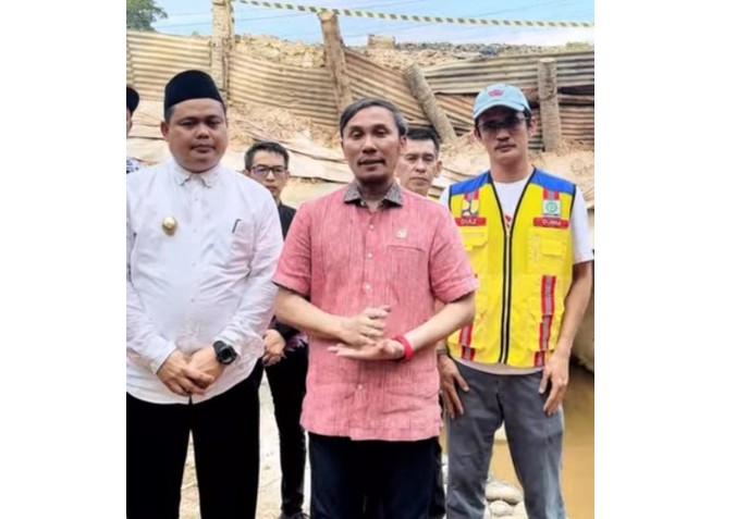 Anggota Komisi V DPR RI, Edi Purwanto menyatakan, jalan penghubung Jambi-Sumbar yang sempat putus, bakal bisa digunakan dengan maksimal.