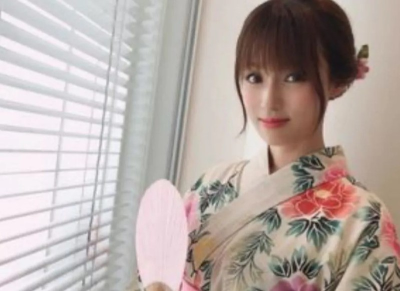 Pesona Abadi Kyoko Fukada