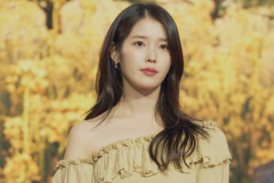 Lee Ji-eun (IU)