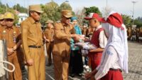 Lounching Program Unggulan Pemberian Seragam Sekolah Gratis