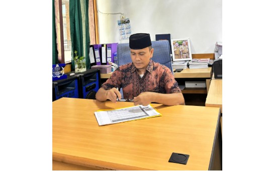 Dr.Fahmi Rasid, Dosen UM. Jambi & Sekretaris PUSDIKLAT LAM Prov. Jambi.